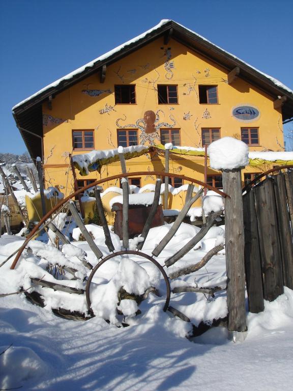 Schiff Bihlerdorf - Hostel Exteriör bild