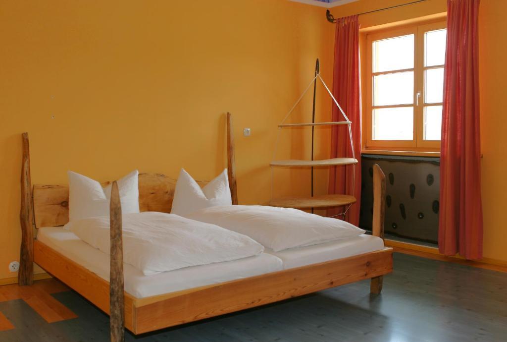 Schiff Bihlerdorf - Hostel Rum bild