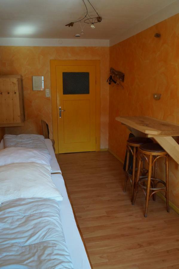 Schiff Bihlerdorf - Hostel Exteriör bild